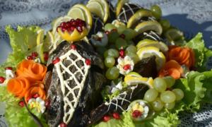 조리법: 호일에 구운 철갑상어 - 가장 간단하고 맛있는 조리법