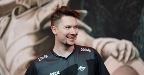 NAVI сыграют с MOUZ в третьем туре группового этапа PGL Wallachia 2024 Season 2